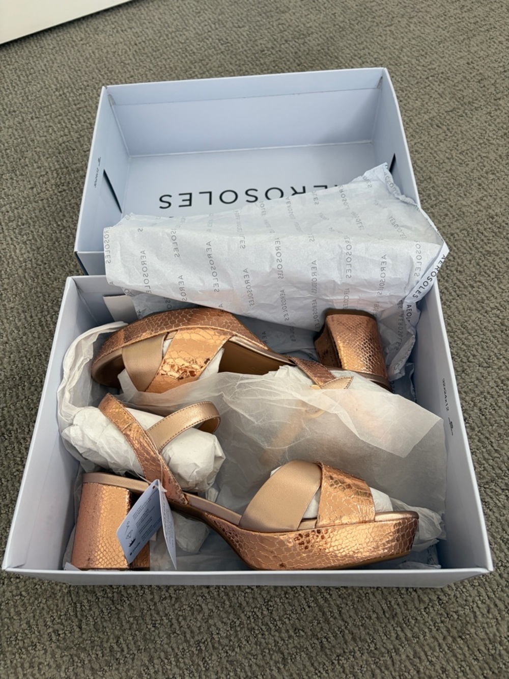 Aerosoles - COSMOS - Rose Gold Platform Heels - Size 11 - Picture 2 of 8